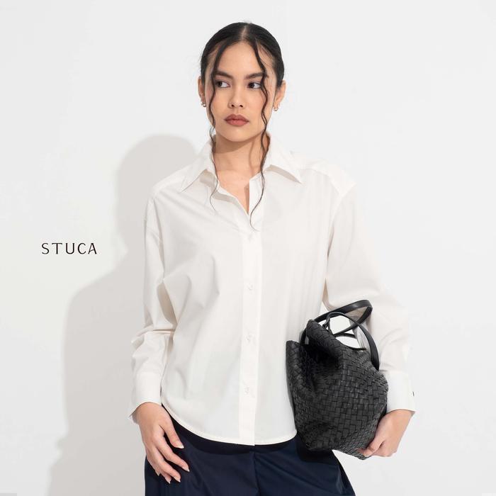 STUCA – Atasan Wanita – Vela Shirt (Relaxed V-Neck Shirt - Off White, S-M