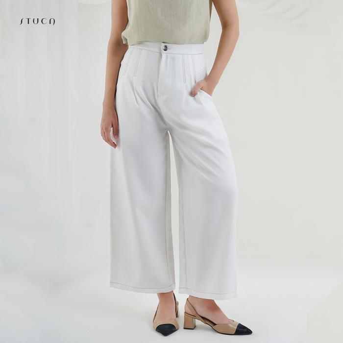 STUCA – Celana Wanita – Thyr Pants (Straight Pleated with Contrast Stitch Pants) - Khaki, 26