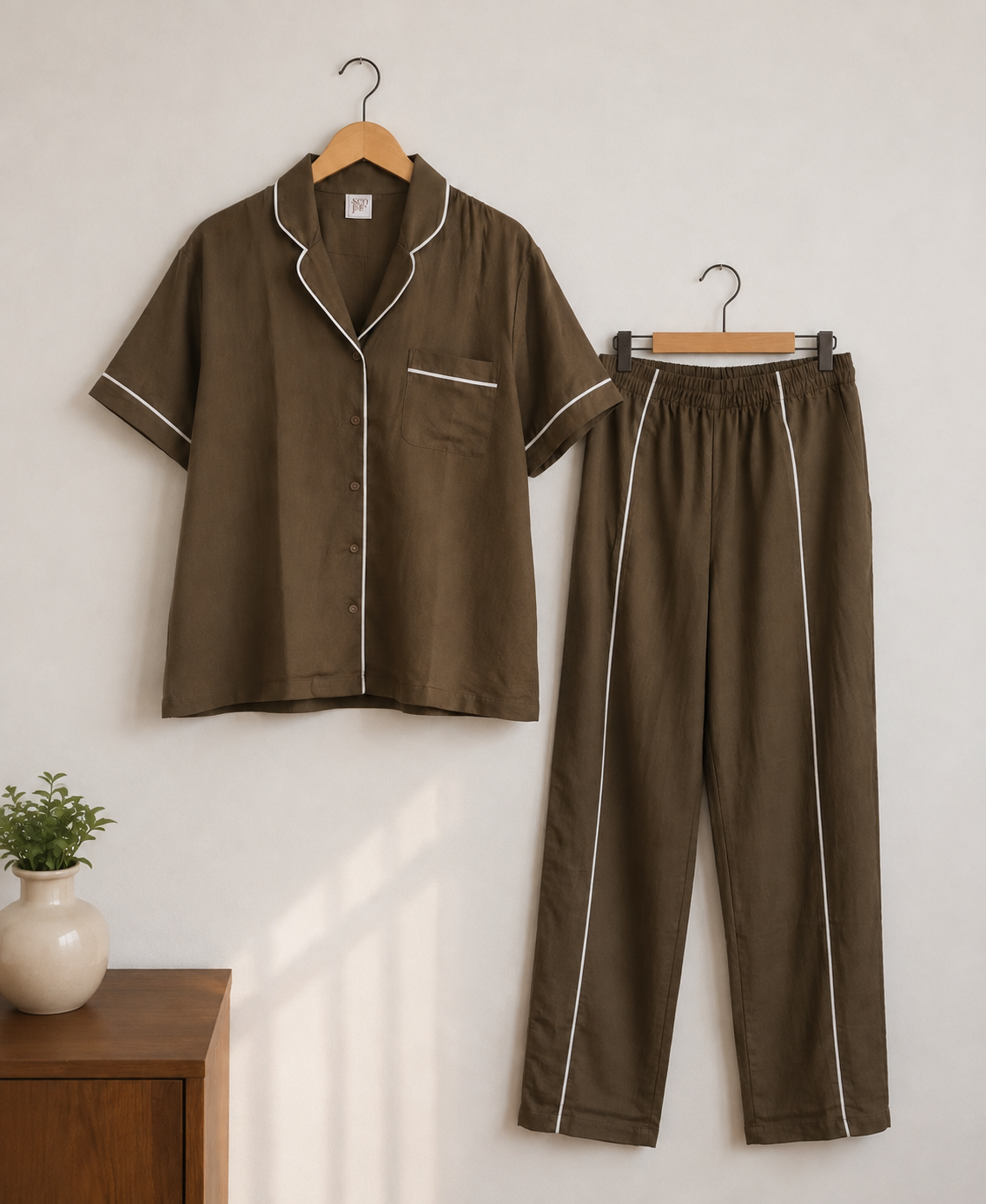 Piyama Rayon Coklat (baju lengan pendek + celana panjang)