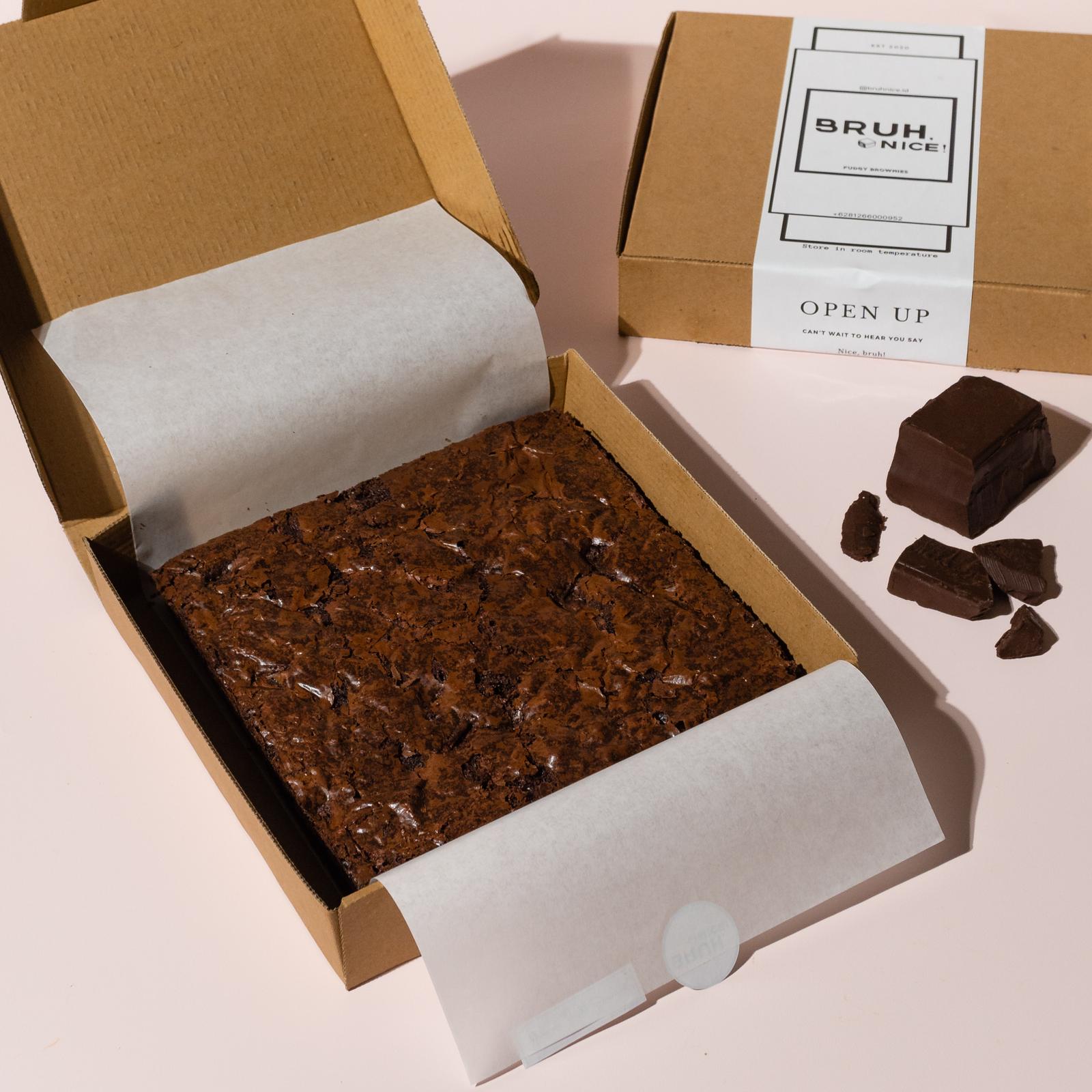 Signature Fudgy Brownies (55% Dark Chocolate)