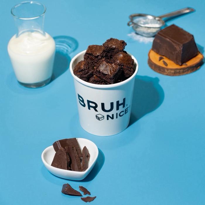 Kareem Bites - Eid Hampers 1 Brownies Bites Ready Stok Setiap Hari - signature fudgy brownies foto 3