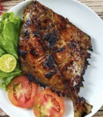 Ikan Bawal Laut Bakar
